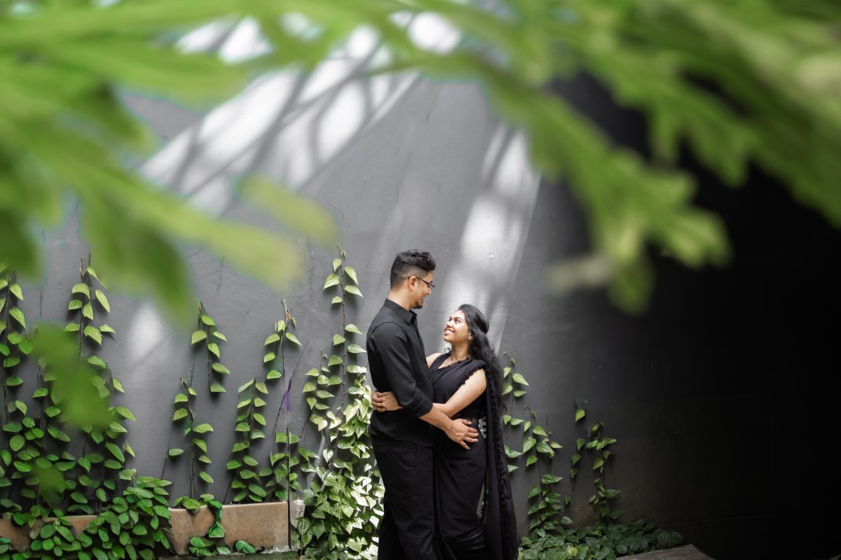 Pre-wedding couple shoot by WeddingClickz
