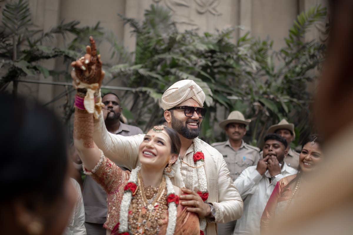 A wedding celebration during a Bangalore wedding, shot by the WeddingClickz team